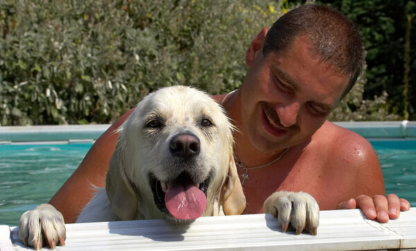 This swimming lark isn't too bad after all