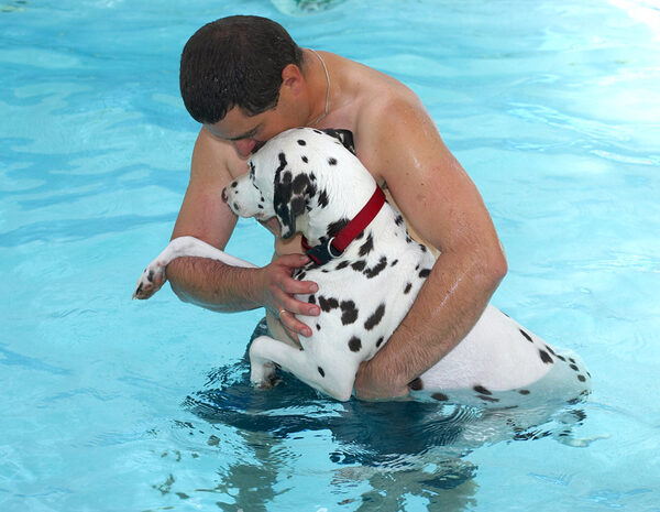 Mia and Zbig in the Pool
